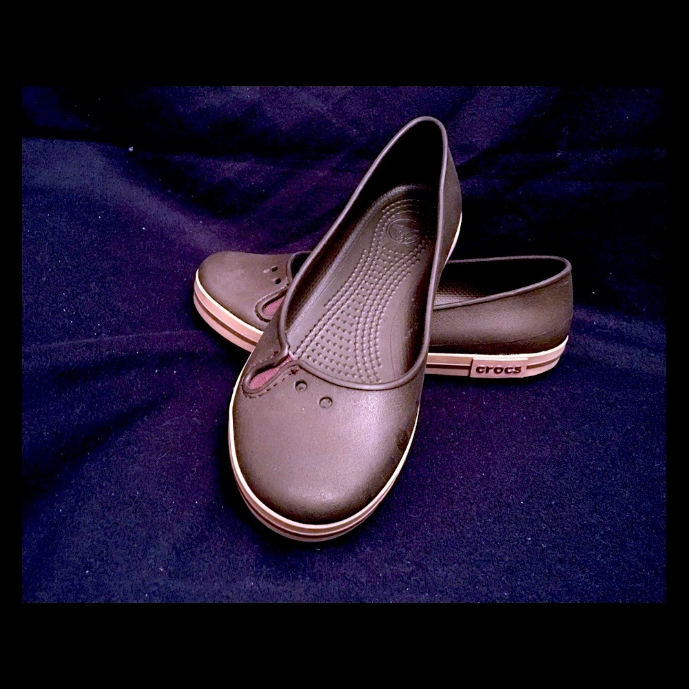 Brown slip on/flats